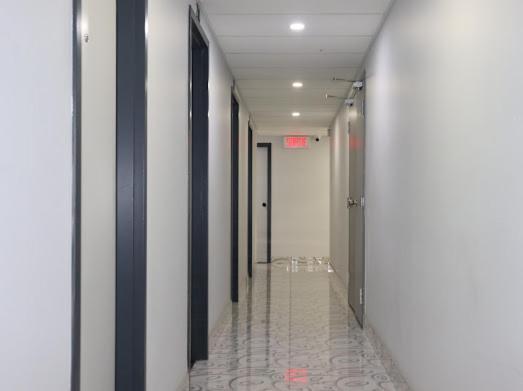 Amr Hotel Inc Hotel
